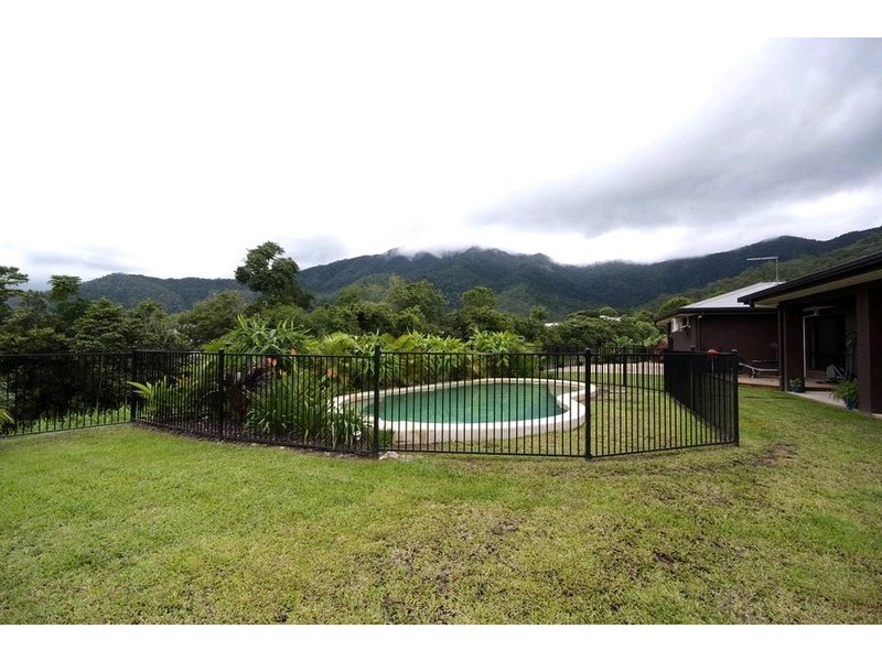 33 Cadell Street, Bentley Park QLD 4869