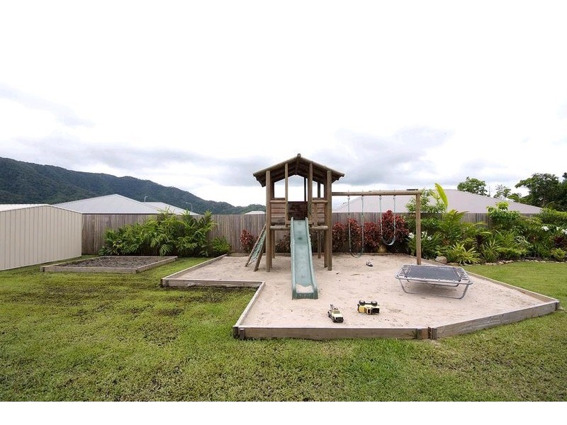 33 Cadell Street, Bentley Park QLD 4869