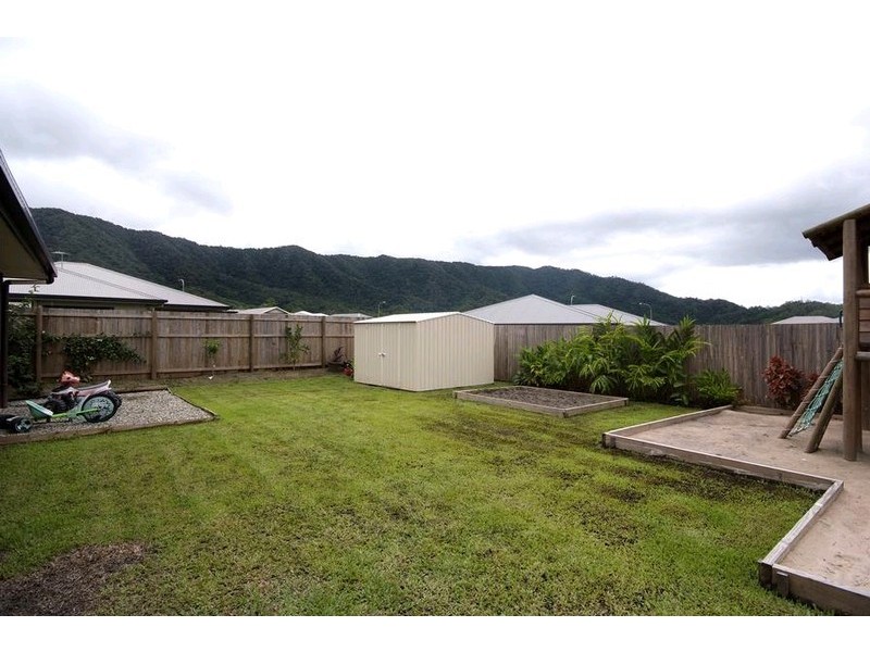 33 Cadell Street, Bentley Park QLD 4869