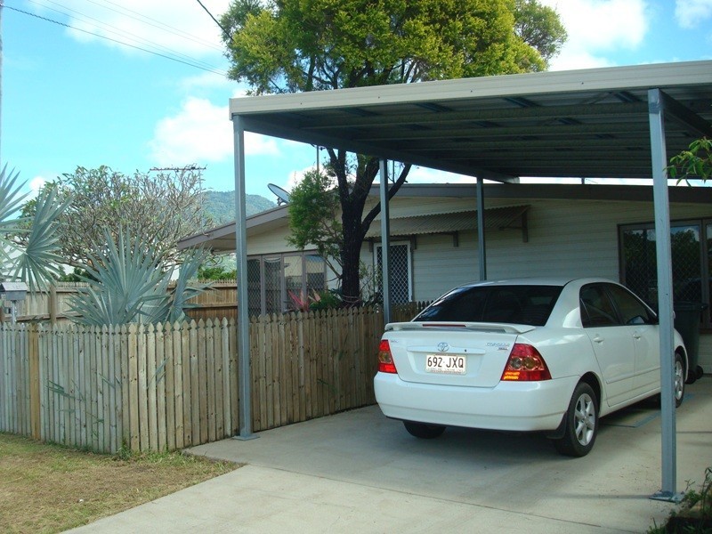 270 Brown Street, Westcourt QLD 4870