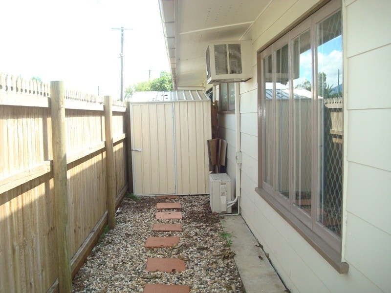 270 Brown Street, Westcourt QLD 4870