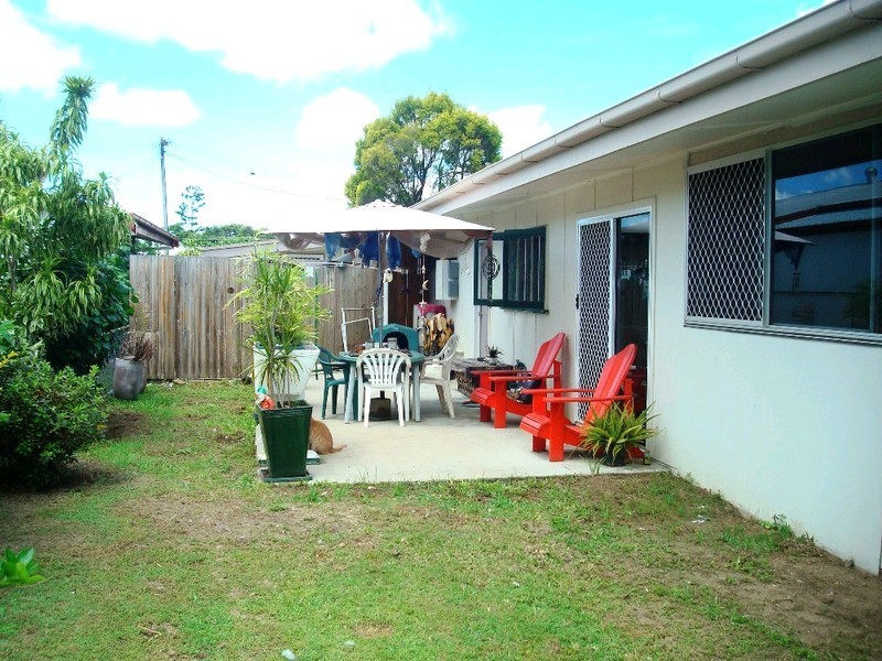 270 Brown Street, Westcourt QLD 4870