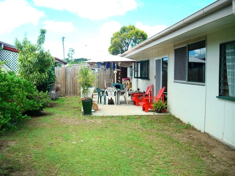 270 Brown Street, Westcourt QLD 4870