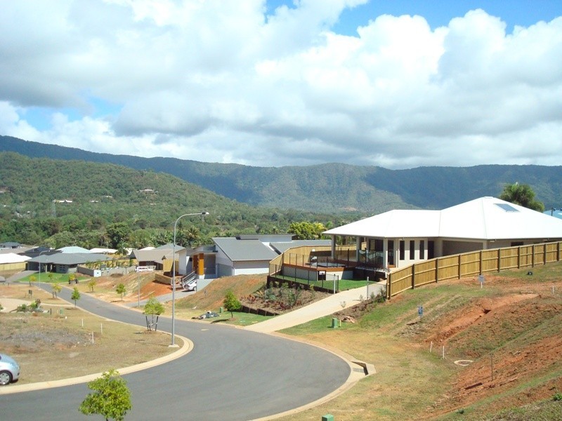 41 Catamaran Circuit, Trinity Beach QLD 4879