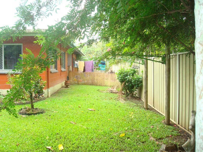 1&2/13 Huon Street, Trinity Beach QLD 4879