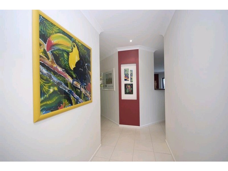 20 Altona Street, Bentley Park QLD 4869