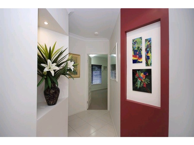 20 Altona Street, Bentley Park QLD 4869