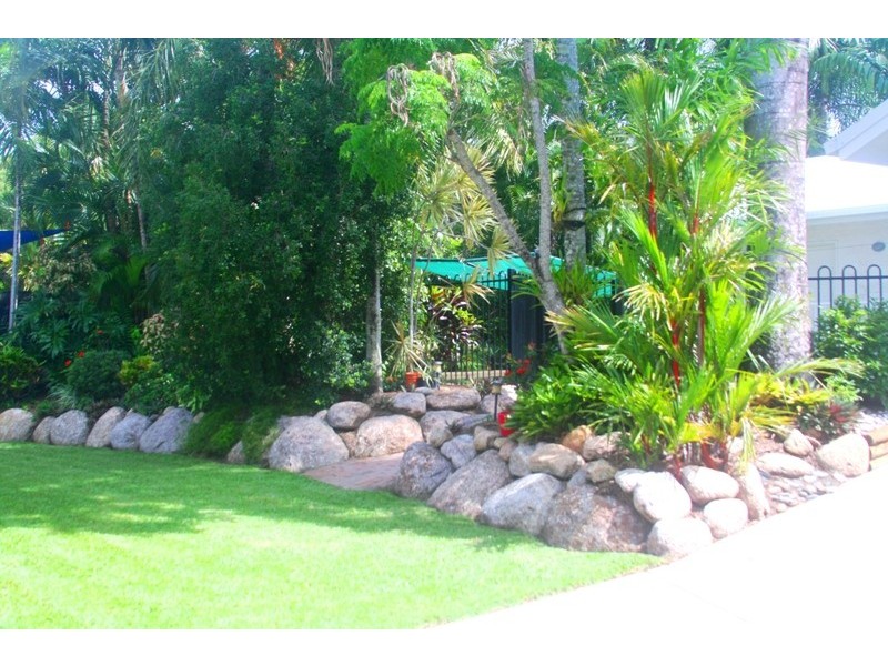 18 Bondi Crescent, Kewarra Beach QLD 4879