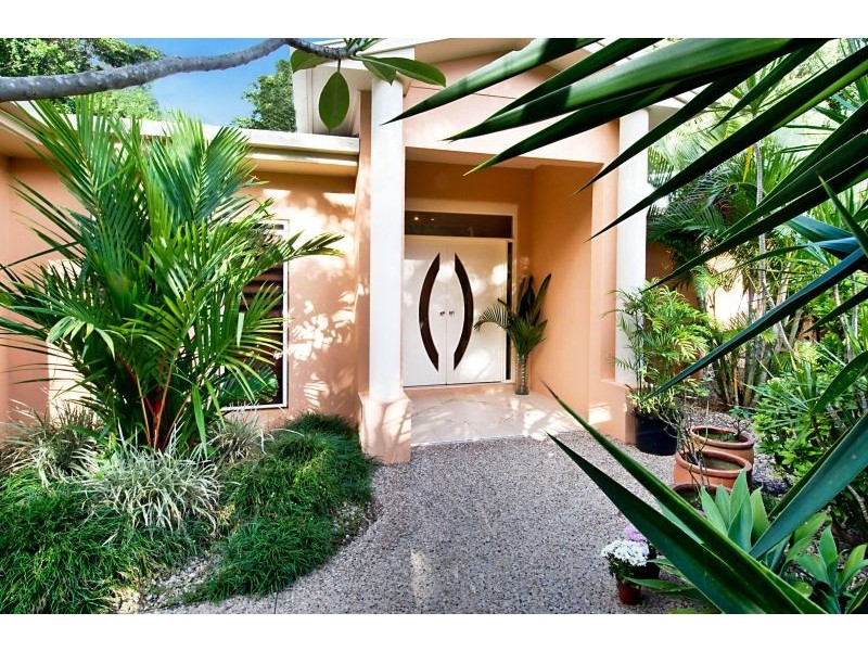 2 Chapel Close, Brinsmead QLD 4870