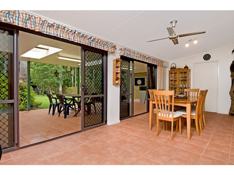 102 Hobson Drive, Brinsmead QLD 4870