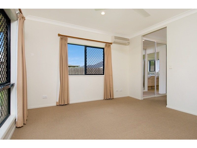 40 Leftwich Street, White Rock QLD 4868