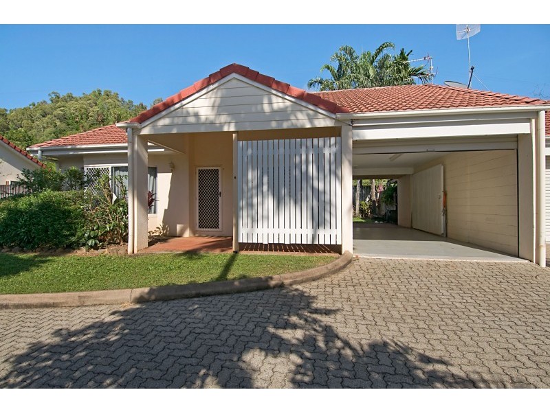 4/2 Nesbit Street, Whitfield QLD 4870