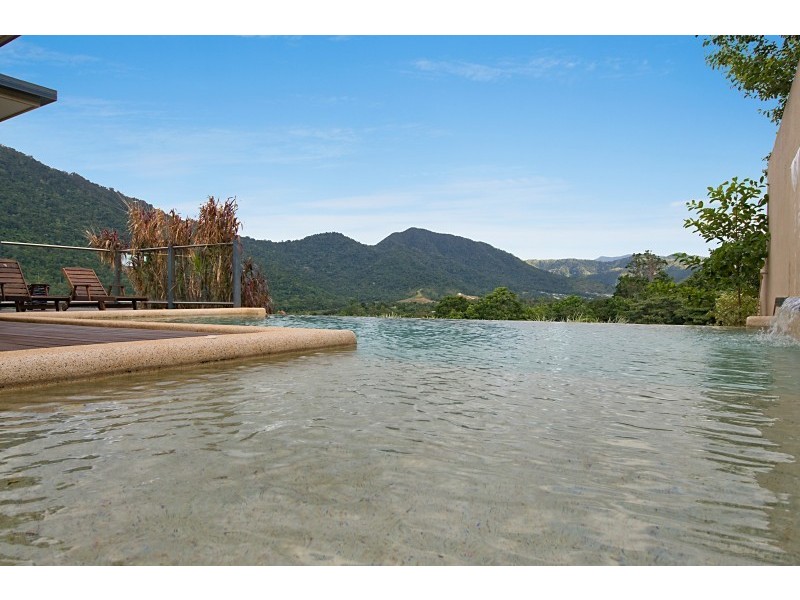 5-7 Kirrima Court, Redlynch QLD 4870