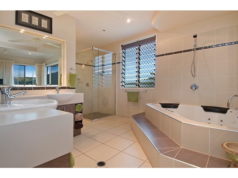 5-7 Kirrima Court, Redlynch QLD 4870