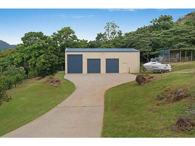 5-7 Kirrima Court, Redlynch QLD 4870