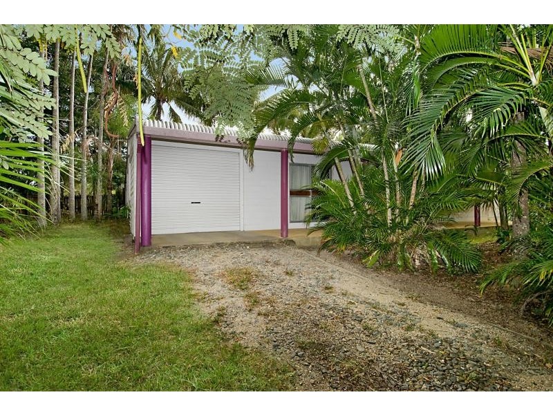 1 Rudder Street, Clifton Beach QLD 4879