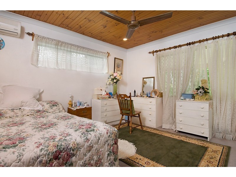 1 Rudder Street, Clifton Beach QLD 4879