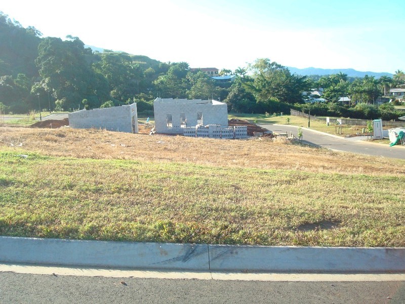 75 Treetop Drive, Mount Sheridan QLD 4868