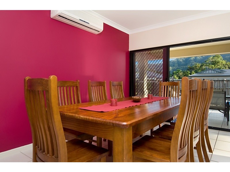 2 Calvert Close, Bentley Park QLD 4869