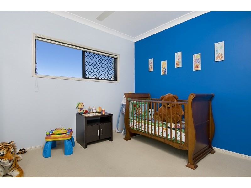 2 Calvert Close, Bentley Park QLD 4869