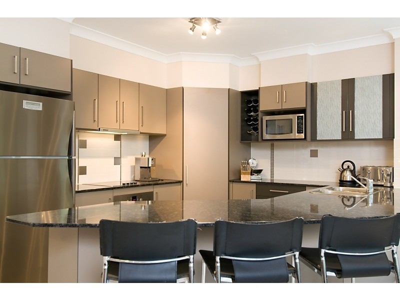 9 Fantan Close, Redlynch QLD 4870