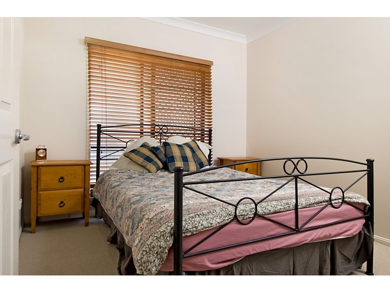 9 Fantan Close, Redlynch QLD 4870