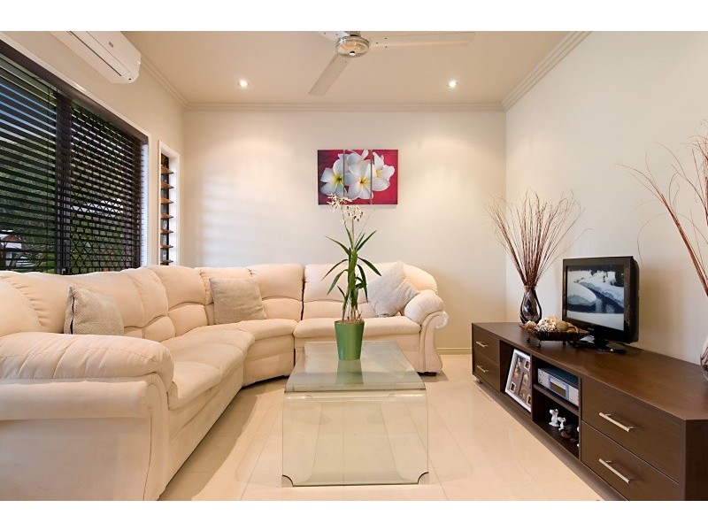 5 Bowline Close, Trinity Beach QLD 4879