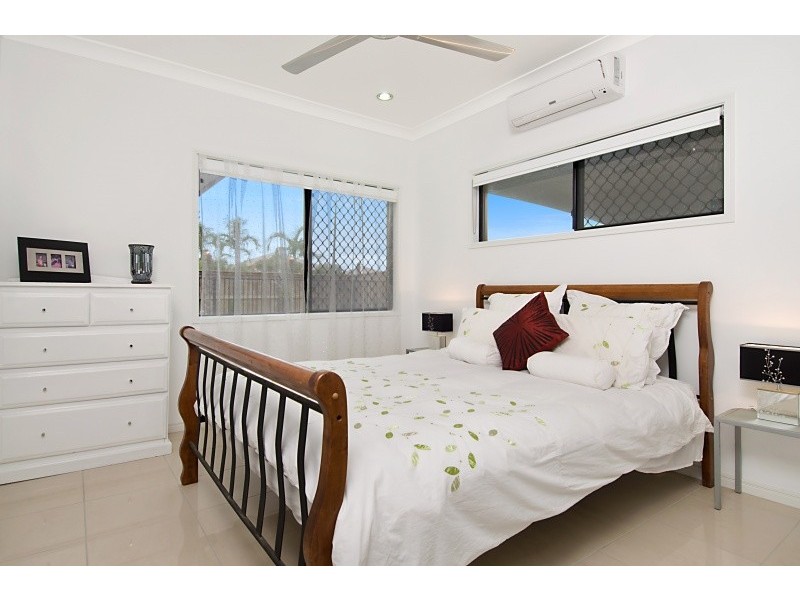 5 Bowline Close, Trinity Beach QLD 4879