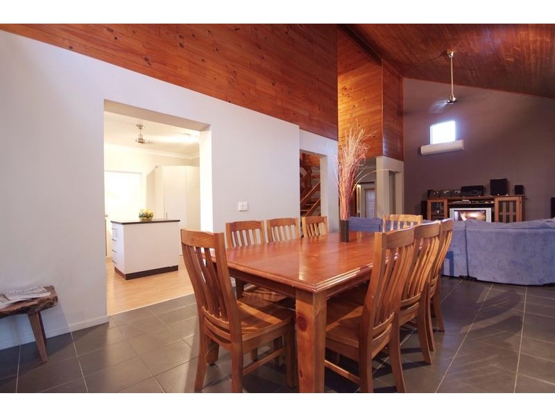 72 Wistaria Street, Holloways Beach QLD 4878