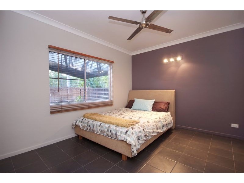 72 Wistaria Street, Holloways Beach QLD 4878