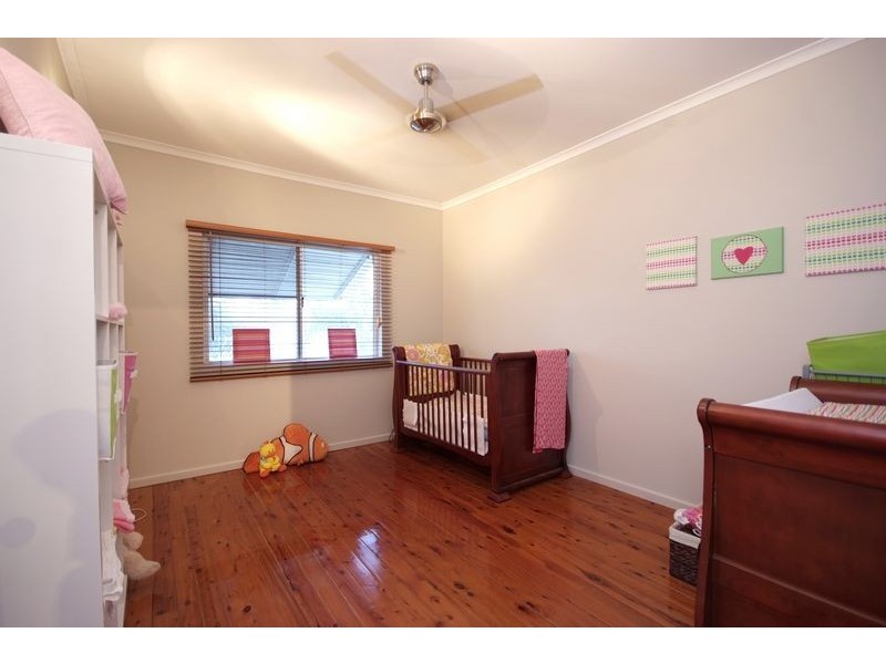 72 Wistaria Street, Holloways Beach QLD 4878