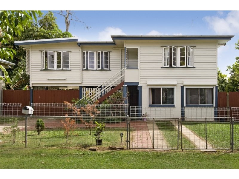 18 George Street, Earlville QLD 4870