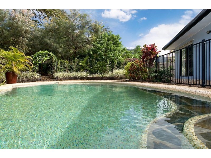 11 Pilosa Street, Redlynch QLD 4870