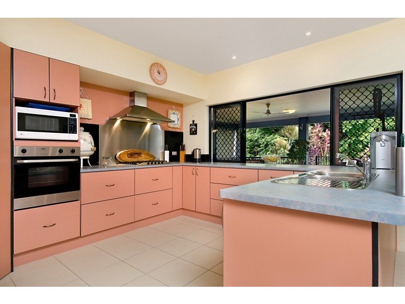 11 Pilosa Street, Redlynch QLD 4870