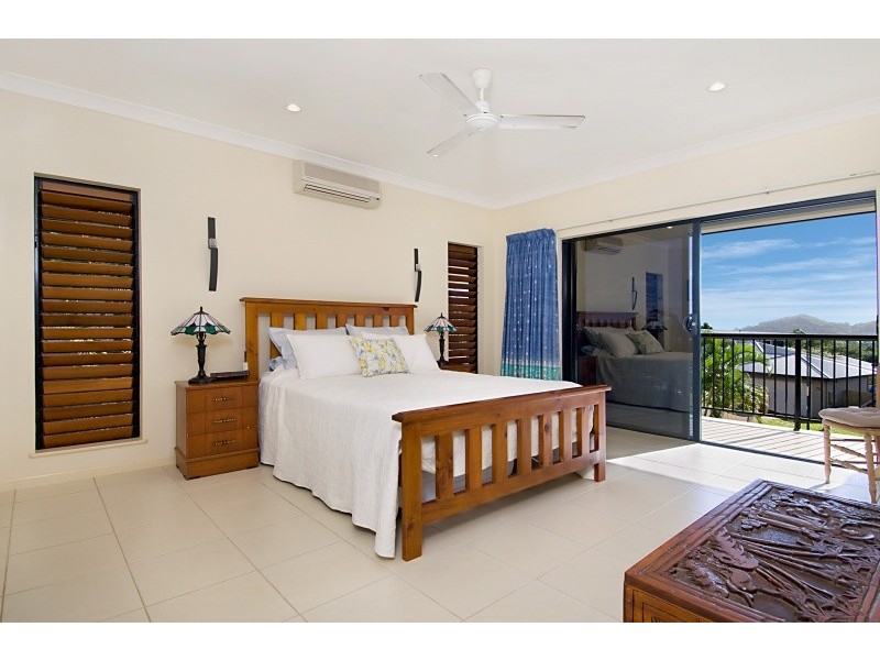 11 Pilosa Street, Redlynch QLD 4870