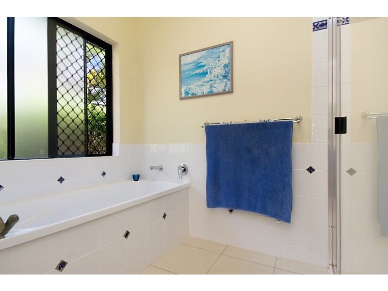 11 Pilosa Street, Redlynch QLD 4870