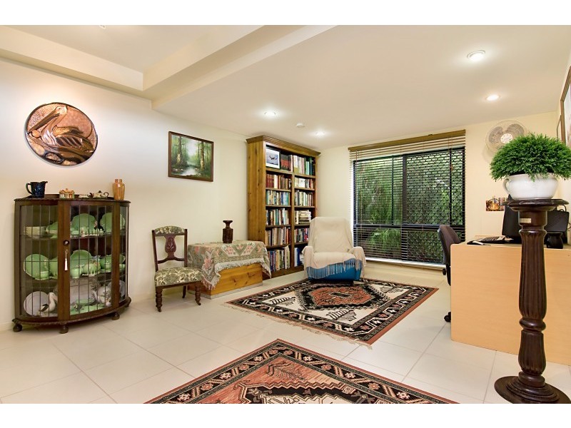 11 Pilosa Street, Redlynch QLD 4870