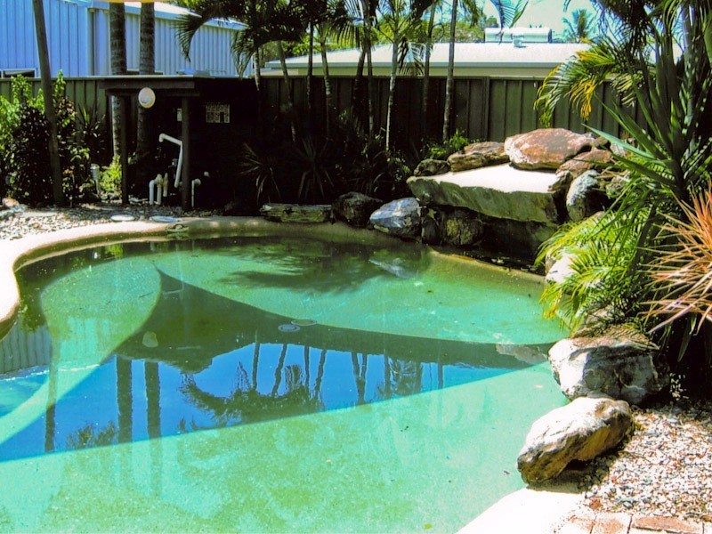 4 Tristania Street, Holloways Beach QLD 4878