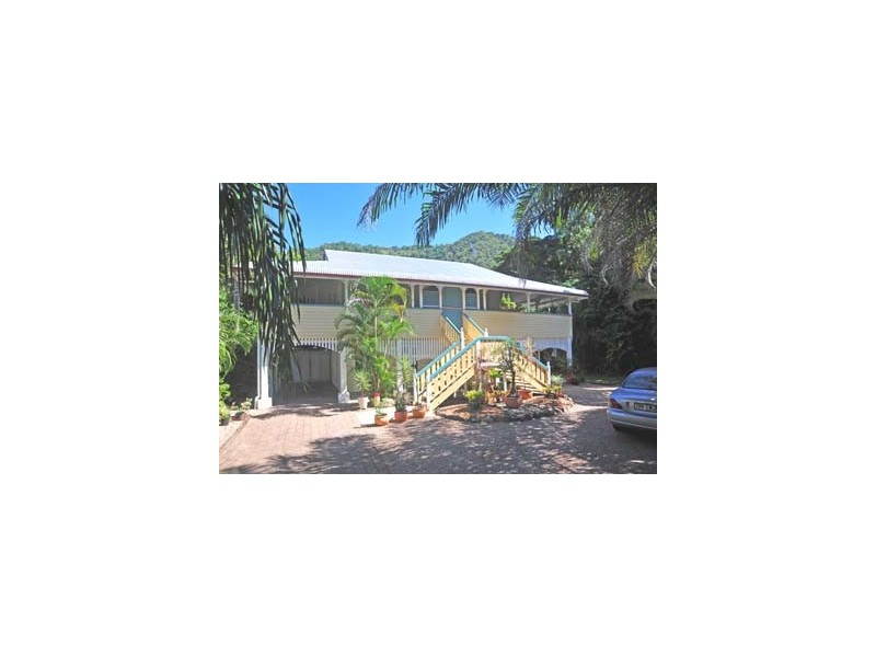 17 Palmerston Street, Cairns QLD 4870