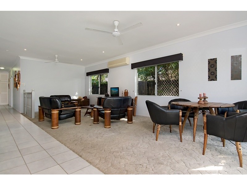 88 Baronia Crescent, Holloways Beach QLD 4878