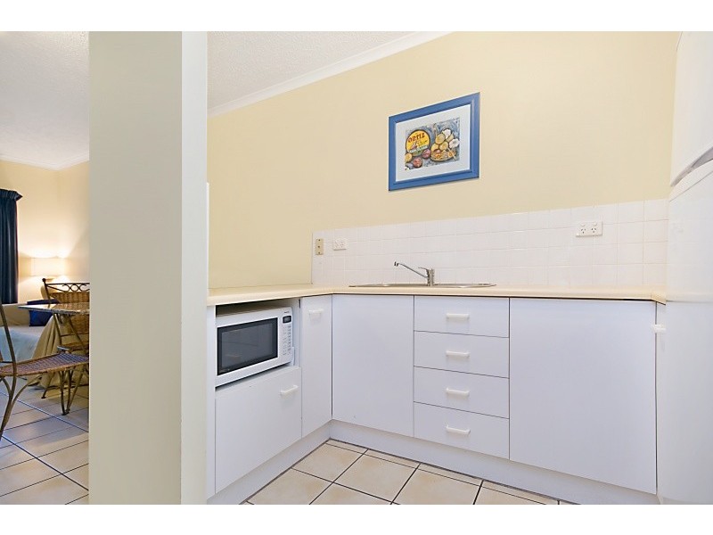 15/129-135 Oleander Street, Holloways Beach QLD 4878