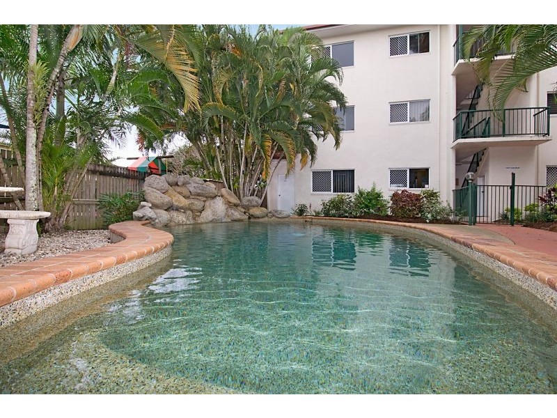 8/5-7 Herries Street, Earlville QLD 4870