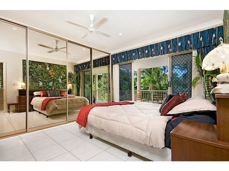 34 – 36 Lark Close, Clifton Beach QLD 4879