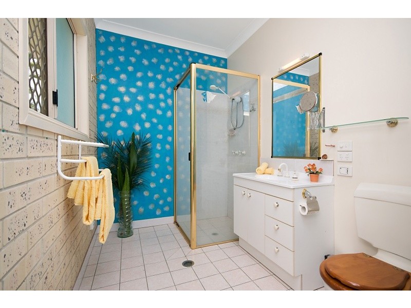 34 – 36 Lark Close, Clifton Beach QLD 4879