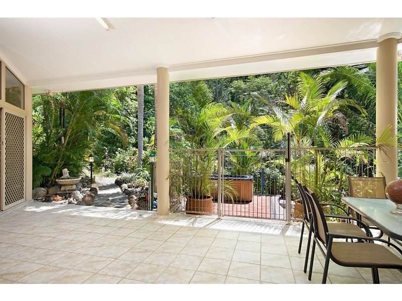 34 – 36 Lark Close, Clifton Beach QLD 4879