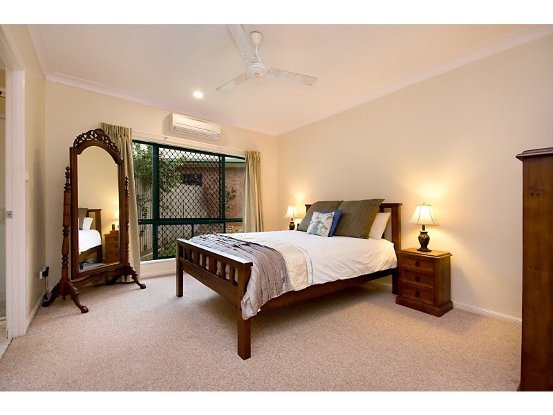 12 Raphis Close, Kamerunga QLD 4870