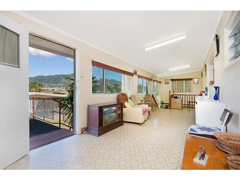 285 – 287 Aumuller Street, Westcourt QLD 4870