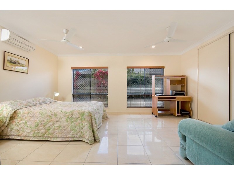 17 Arkendeith Drive, Edmonton QLD 4869