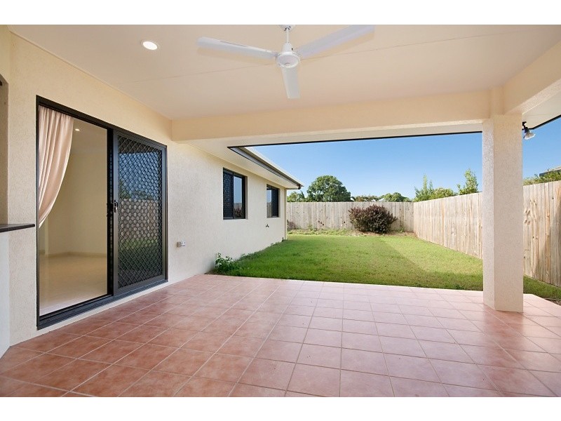 17 Seton Street, Trinity Park QLD 4879