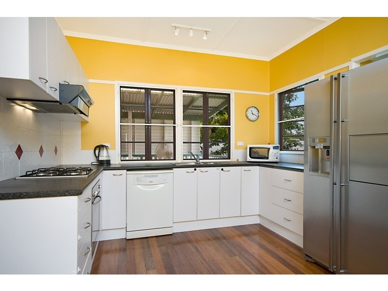 9 George Street, Earlville QLD 4870